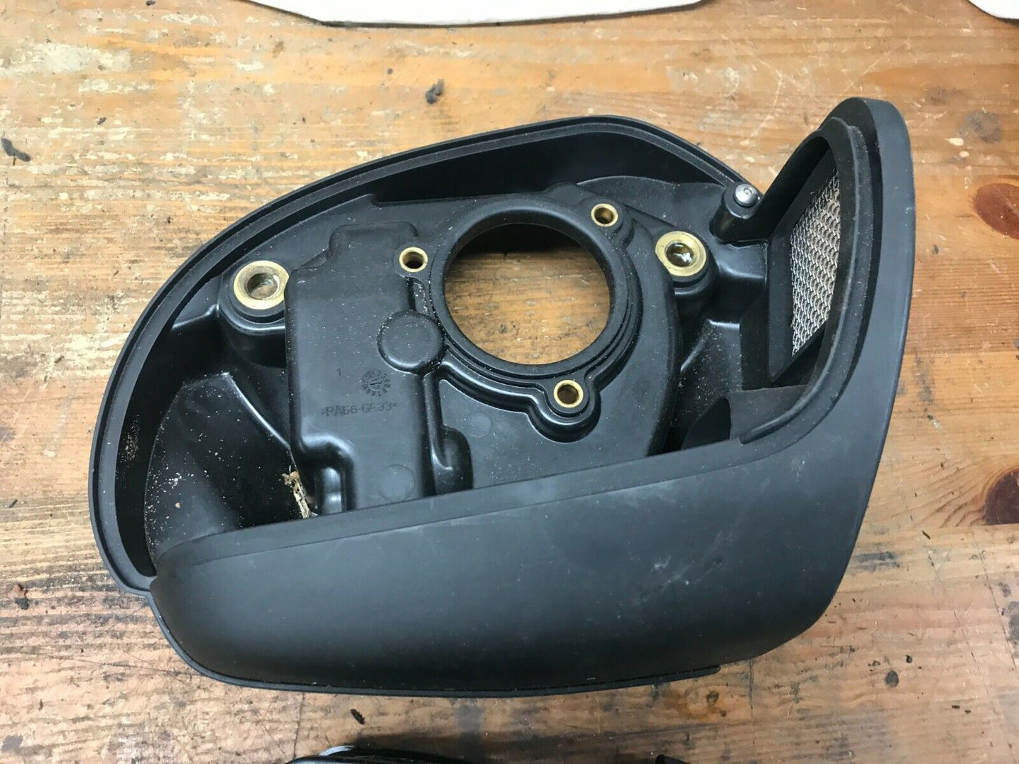 Harley davidson air filter housing with filter  Pa66-GF33 29000116 Milwaukee 8