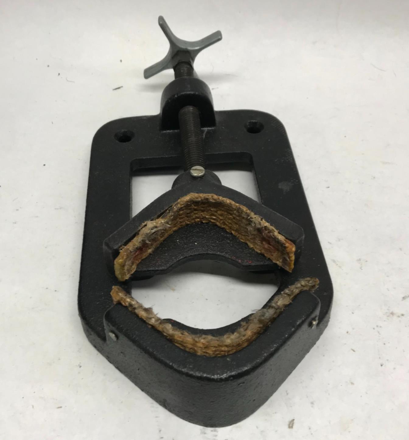 D-201 256 GF Table Top Bench Vise Pipe Clamp Press