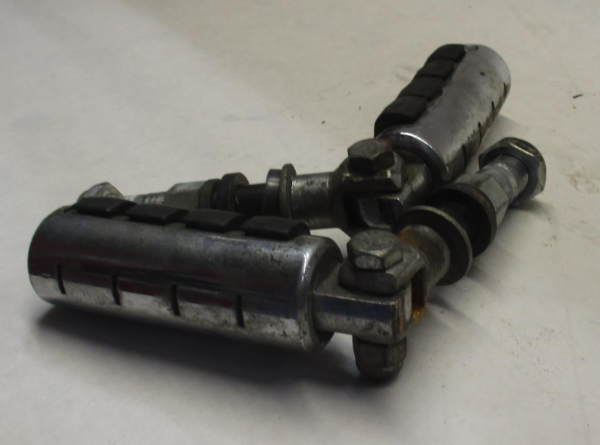 Harley Davidson Ribbed footpegs Highway pegs Rests Mounting Bracket Extensions