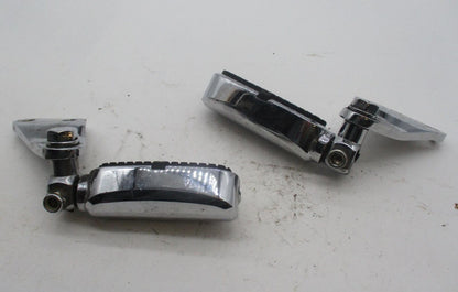 Harley Davidson Chrome Passenger Footpegs & Mounting Brackets