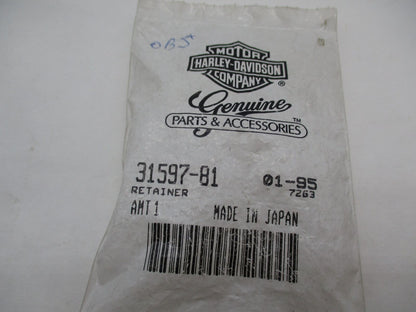 Harley Davidson Genuine NOS Retainer 31597-81