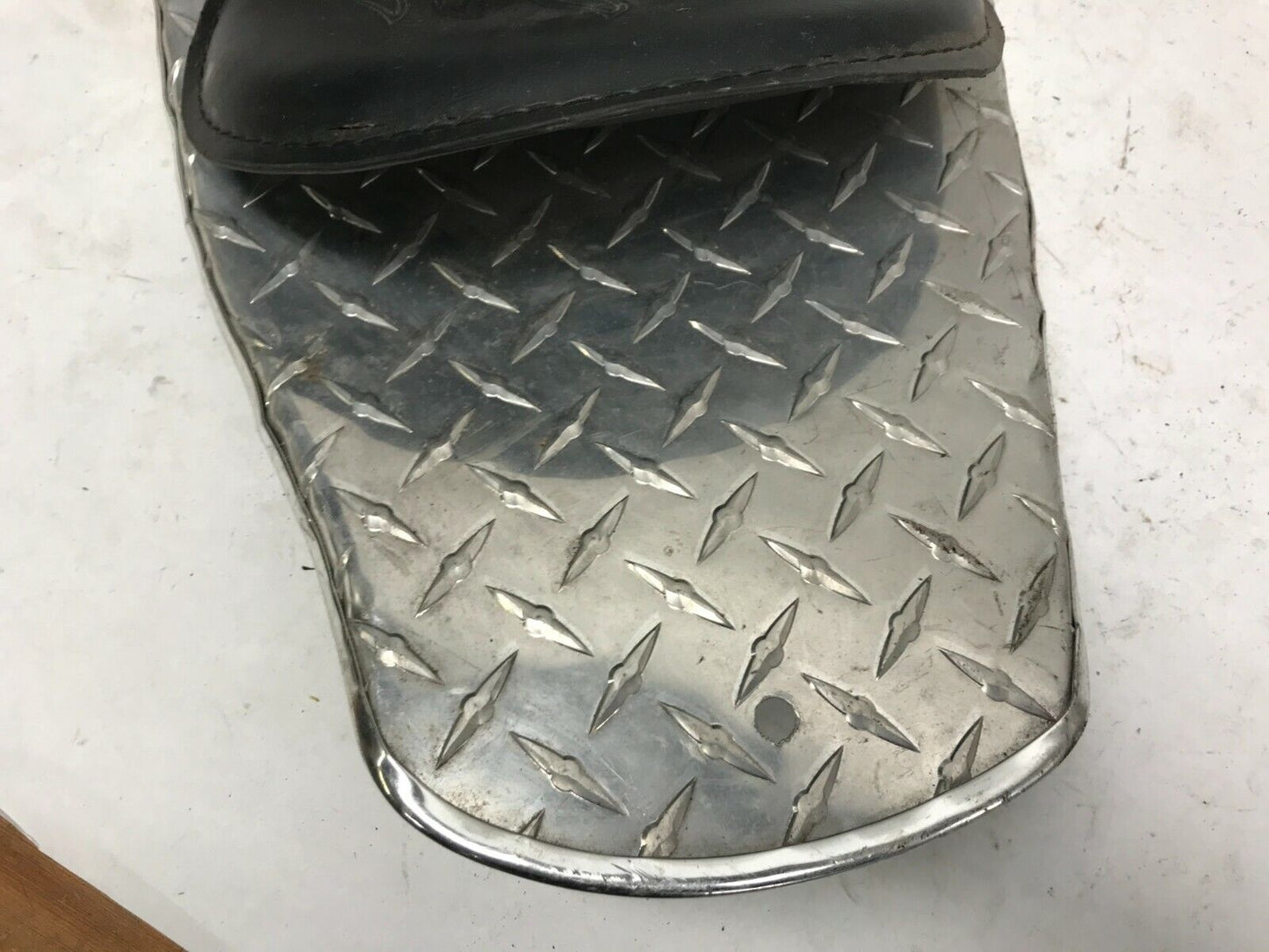 Harley Davidson SOLO Seat pan Diamond Plate chopper bobber Jesse James Style