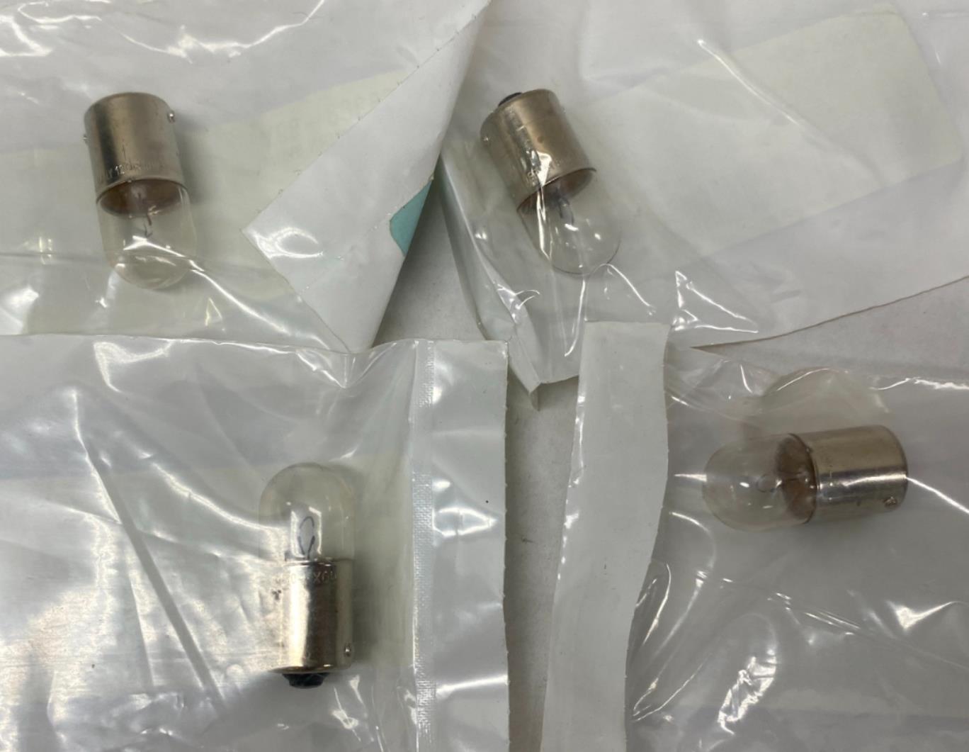 Harley Buell Genuine Lot (4) Turn Signal Bulbs 68968-99Y