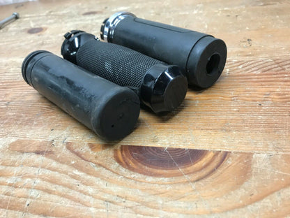 Lot of 3 OEM Harley HANDLE GUIDE TUBE GRIP Fits Multiple Models LT & RT Sides