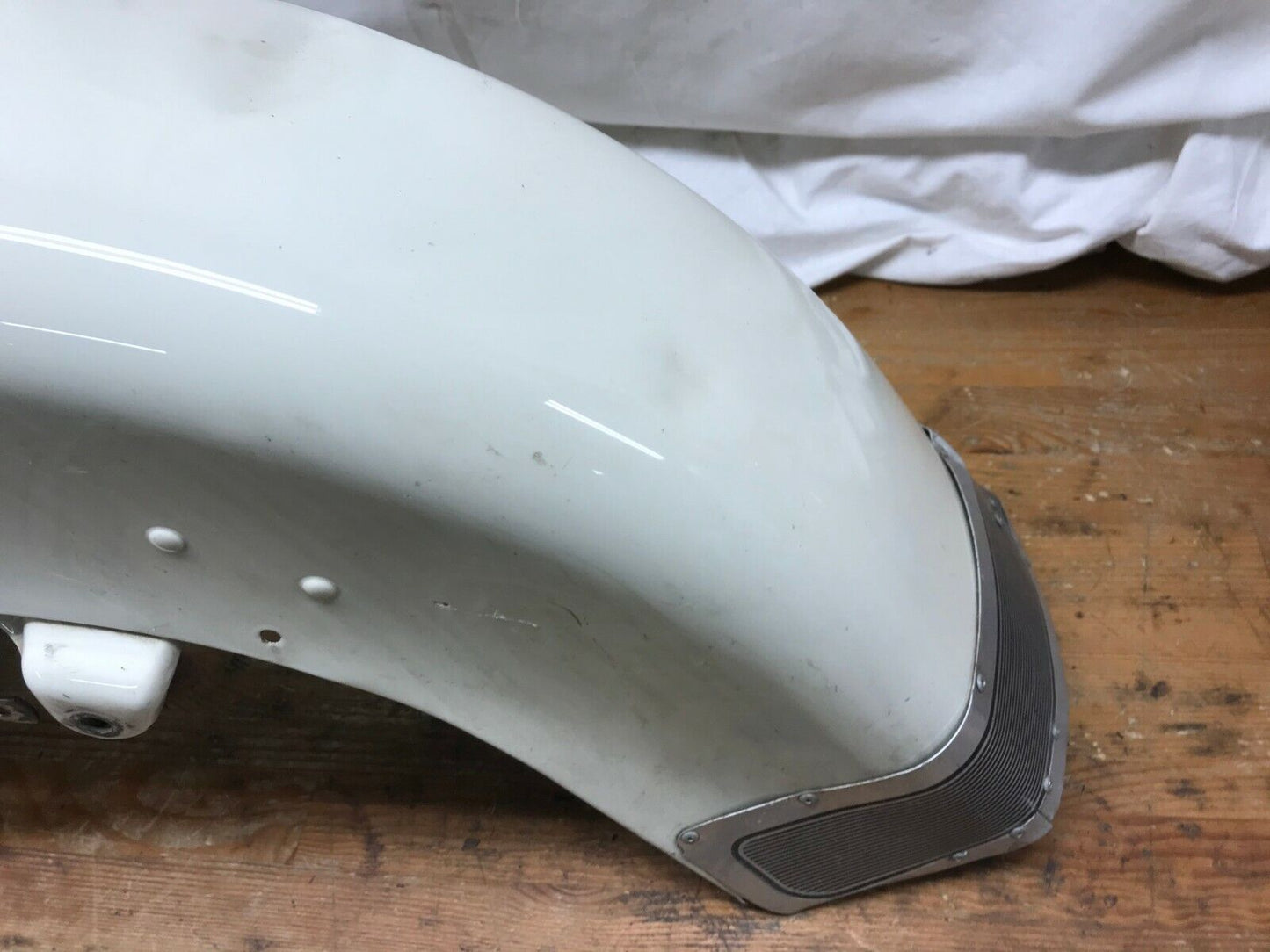 Harley Davidson Road King Police OEM Front Wheel Fender 59093-00B w/ Bumper