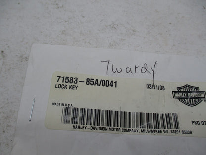Harley Davidson Genuine NOS Flat Lock Key Set 71583-85A Code: 0041