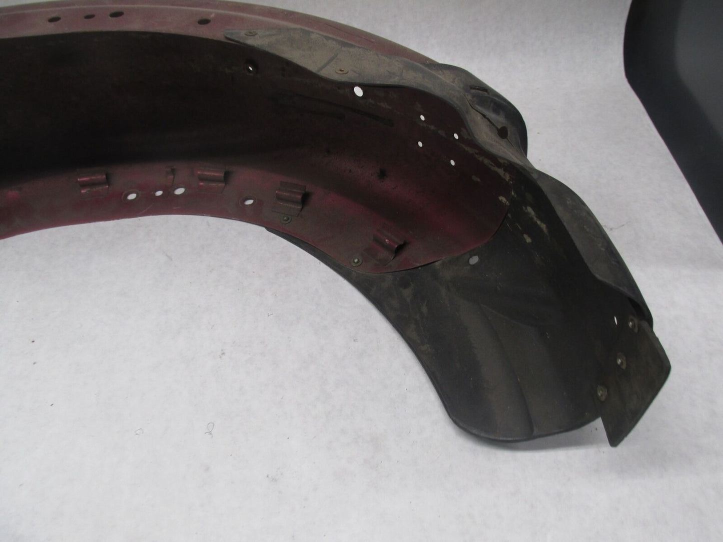 Harley Davidson Genuine Shovelhead Maroon 7" Rear Fender w/ Guide 97 Light