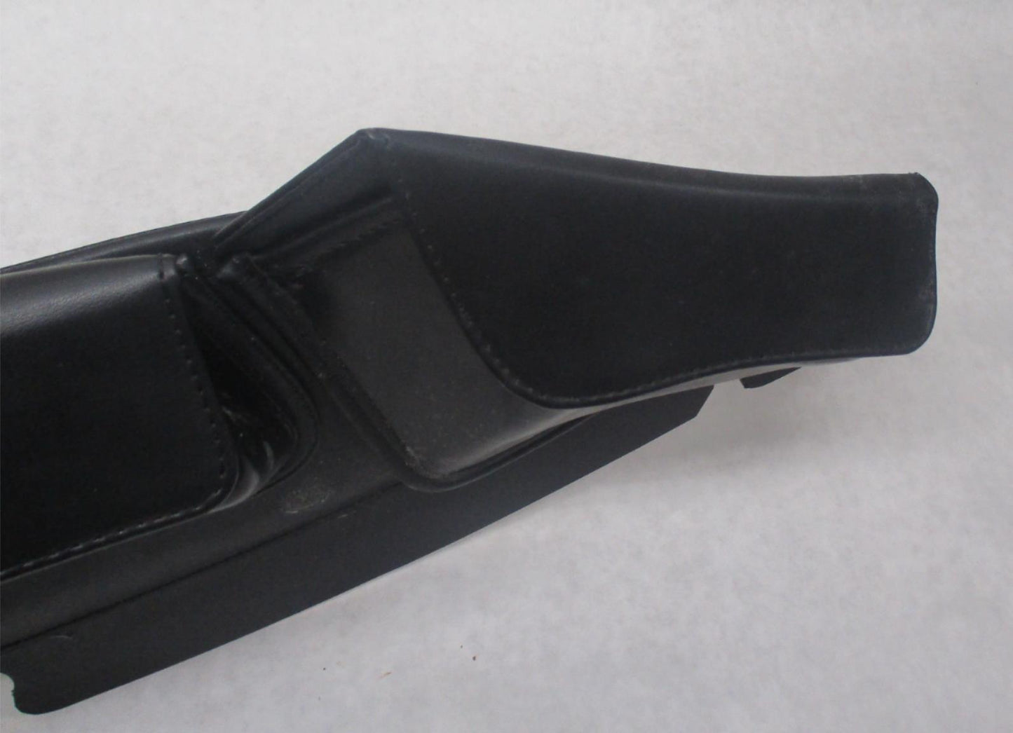 Harley 2014-22 Genuine Leather 3 Pocket Batwing Windshield Fairing Pouch