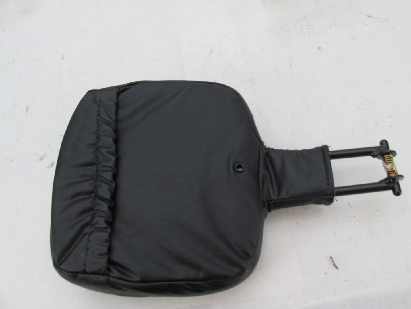 Harley Davidson Genuine NOS 94-96 FLHR Pillow Rider Seat Backrest 52586-94