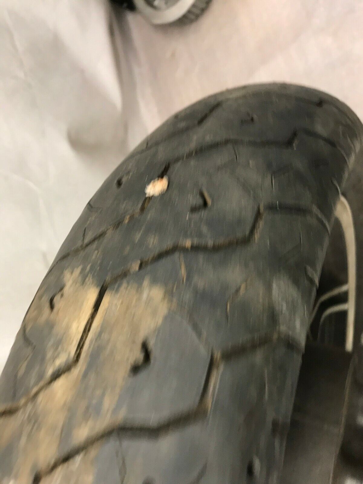 83 HONDA CB550 CB 550 SC NIGHTHAWK OEM REAR WHEEL RIM Tire 3X16 Dunlop k391