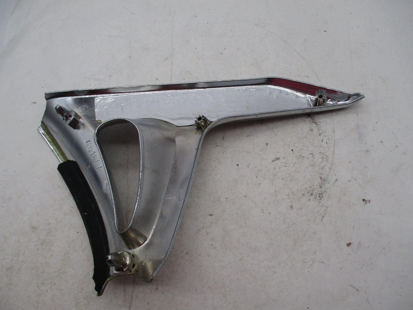 Honda Goldwing GL1800 Chrome Right Plastic Trim Protector G0106A