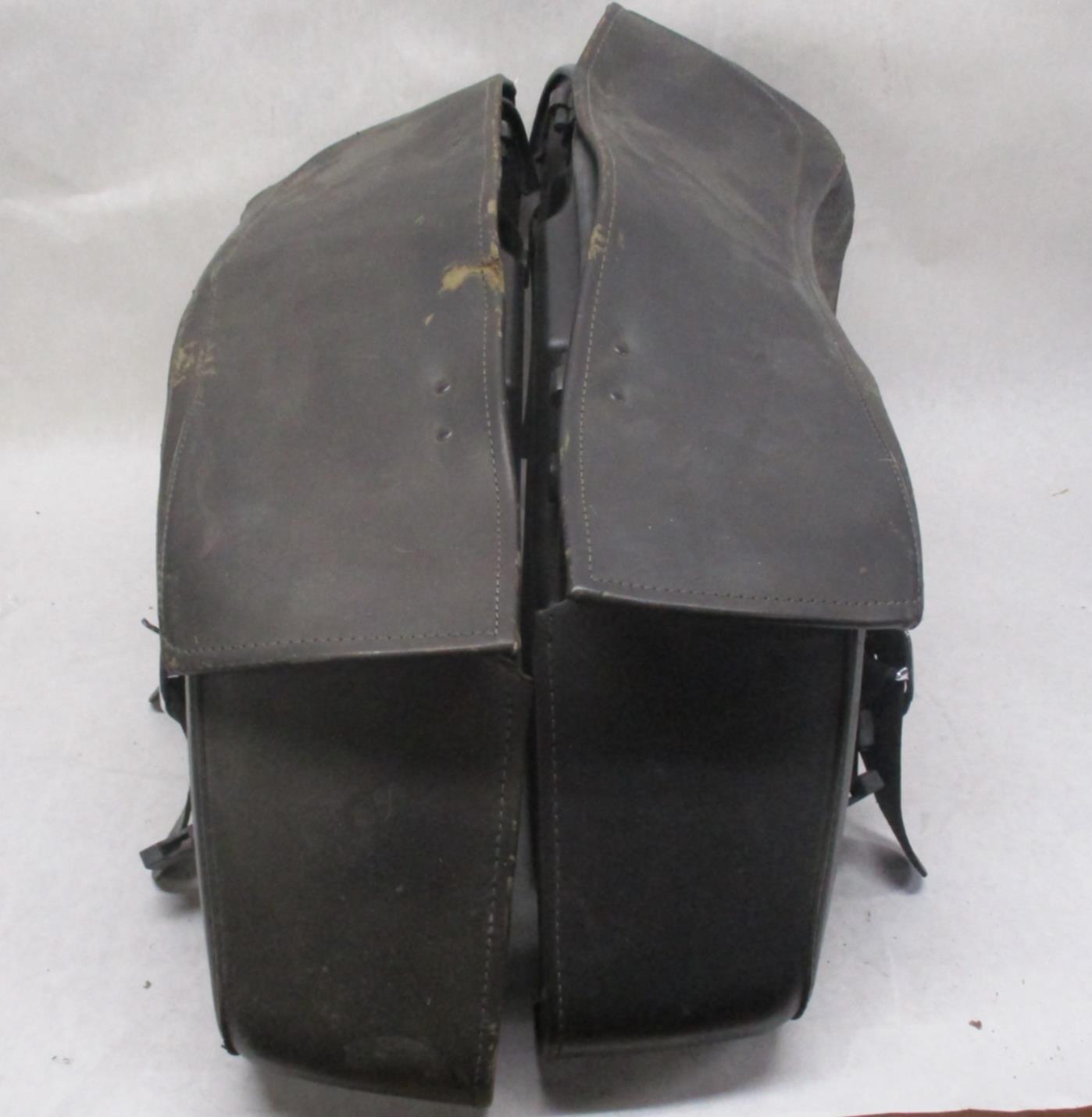 Harley Davidson Genuine Road King Leather Saddlebags 07396 RH 07395 LH