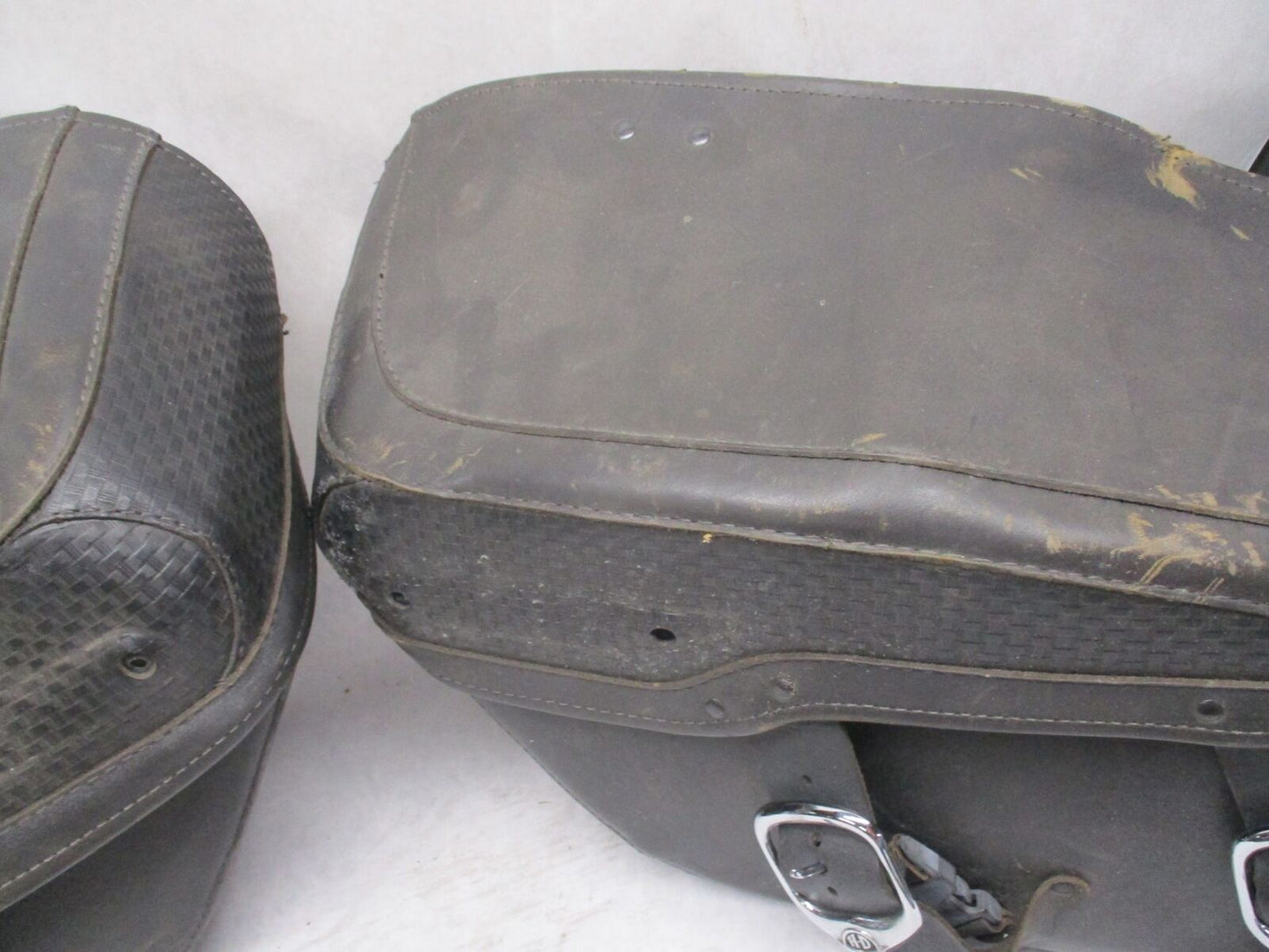 Harley Davidson Genuine Road King Leather Saddlebags 07396 RH 07395 LH