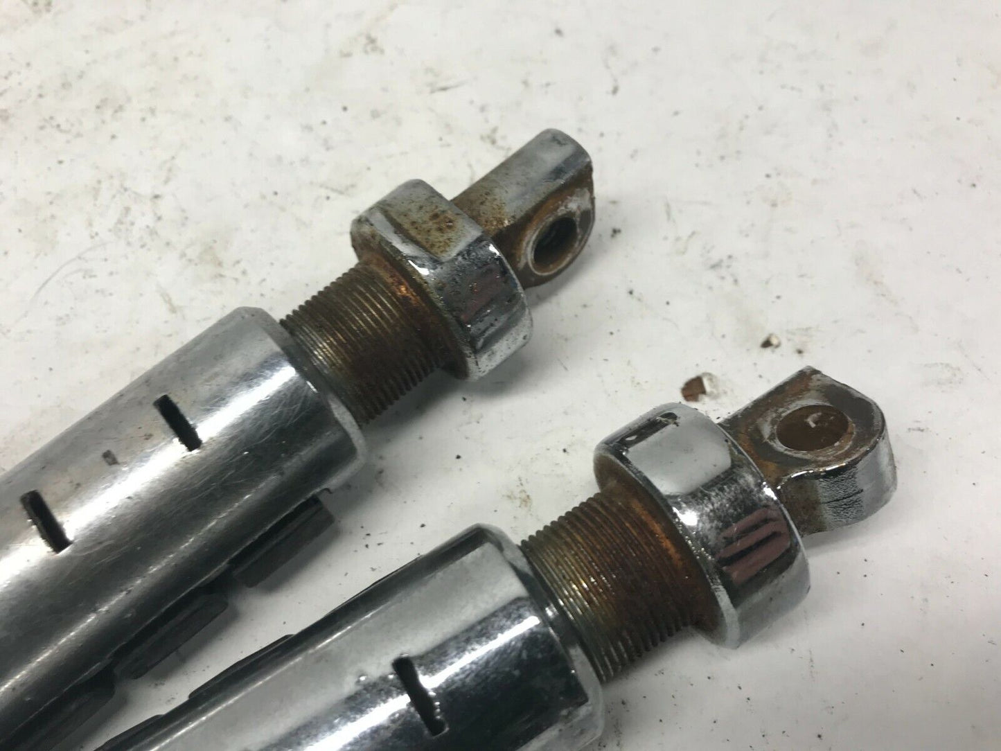 Pair (2) Original Harley Touring Highway Foot Peg Chrome Metal Rubber Shovelhead