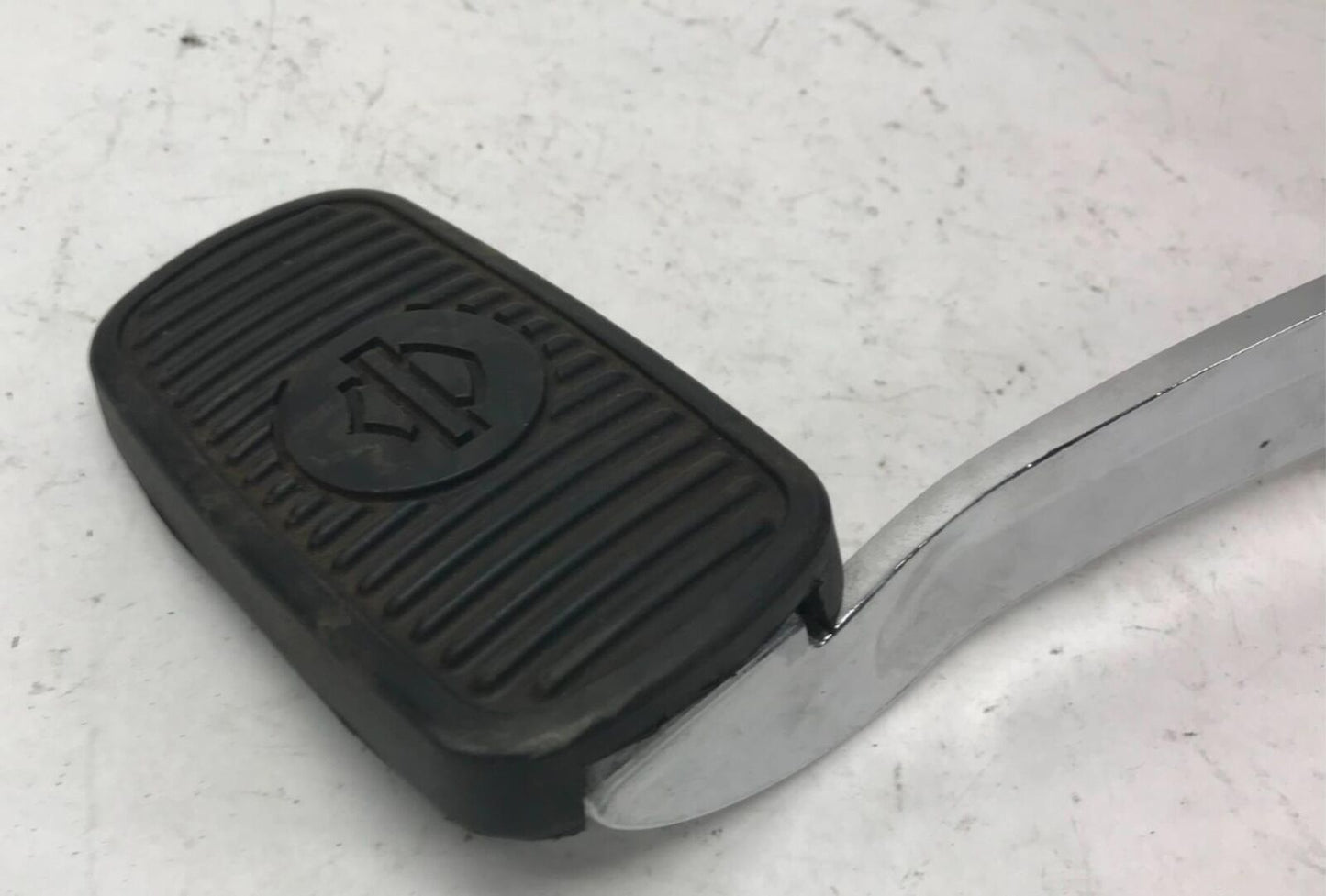 Harley Softail Touring Rear Brake Pedal 50600067 & Pad 42416-06 Streetglide Road