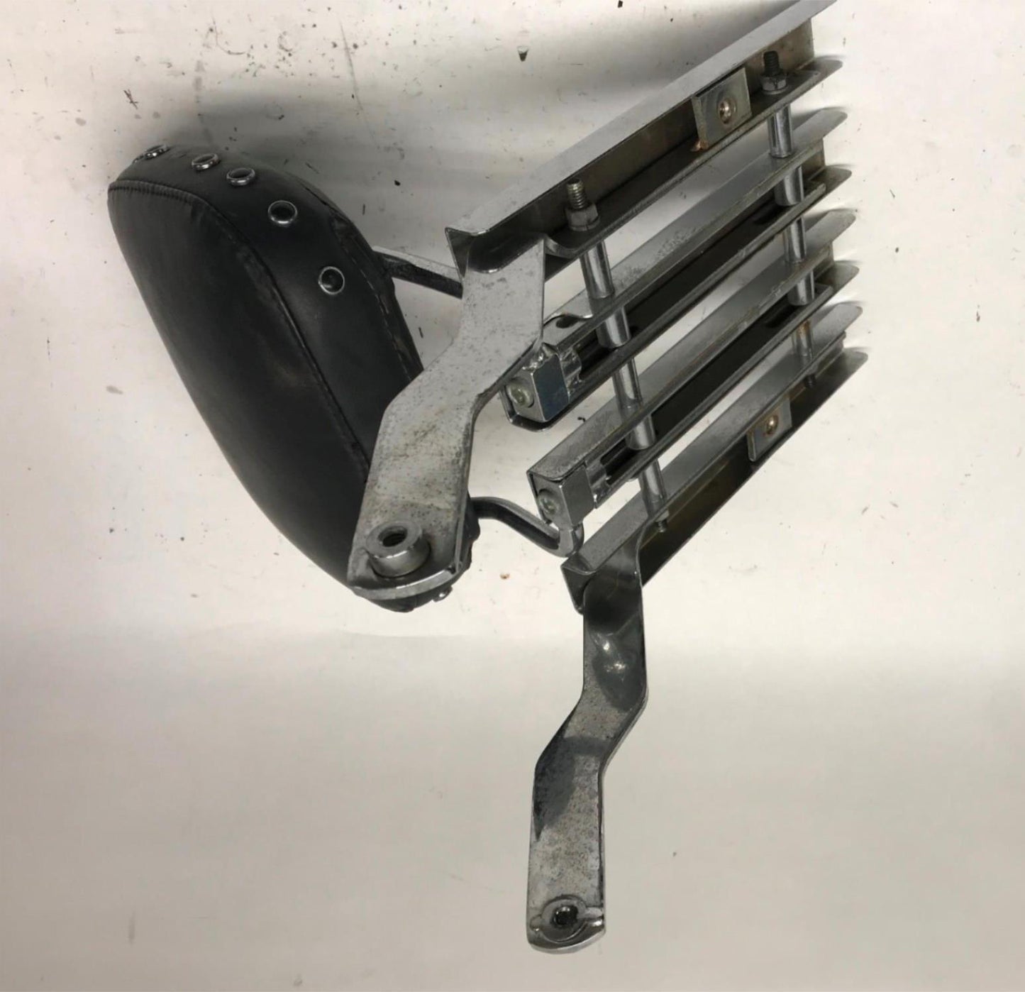 Harley Davidson Touring FLHT FLTR FLHR Backrest Luggage Rack 53341-97 52709-97