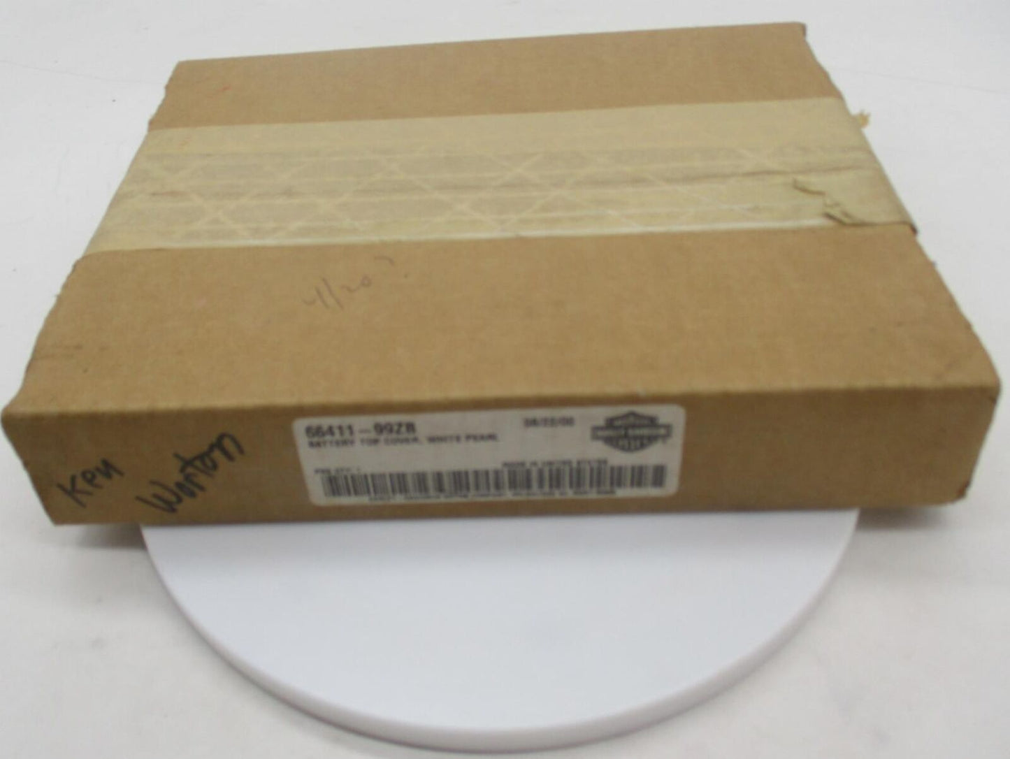 Harley-Davidson Genuine NOS White Pearl Battery Top Cover XL '97-'03 66411-99ZB