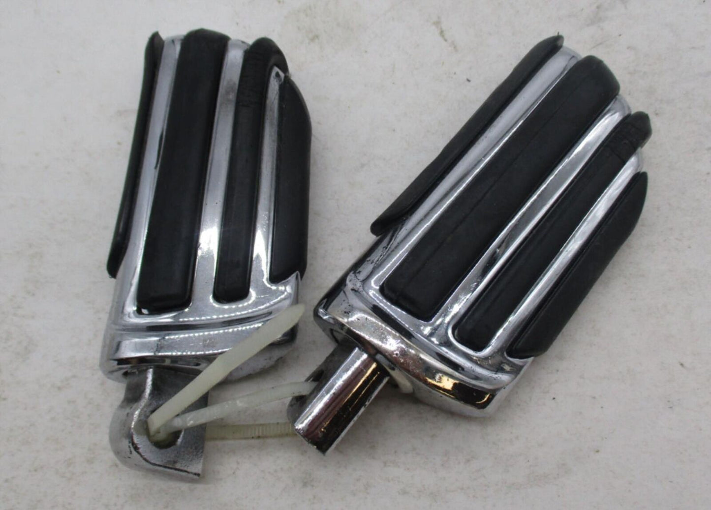 Pair of Harley Davidson Genuine Chrome Foot Pegs Highway Pegs