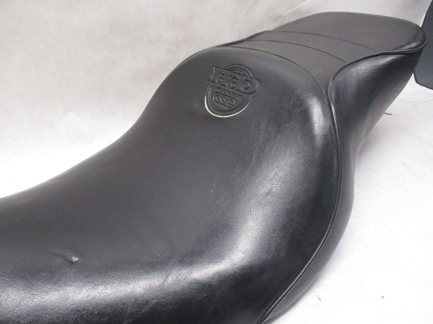 Harley Davidson Genuine OEM 1996-03 Dyna FXD Embossed Logo Seat
