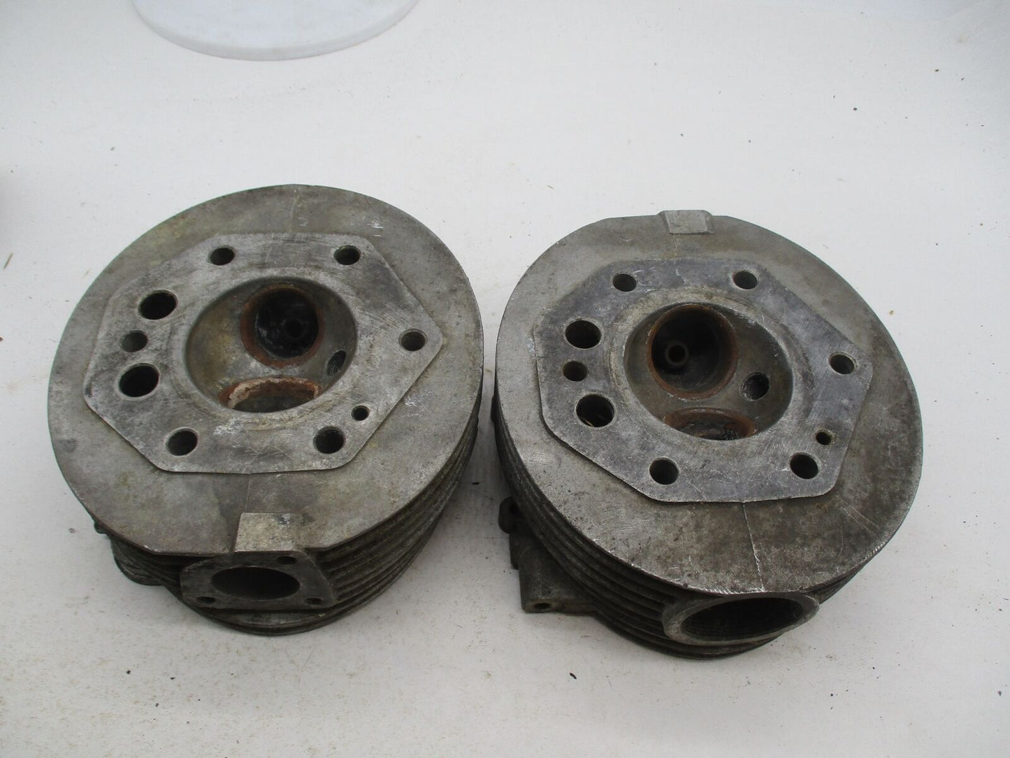 Pair of Moto Guzzi Cylinder Heads Eldorado Ambassador 13022260 13022160