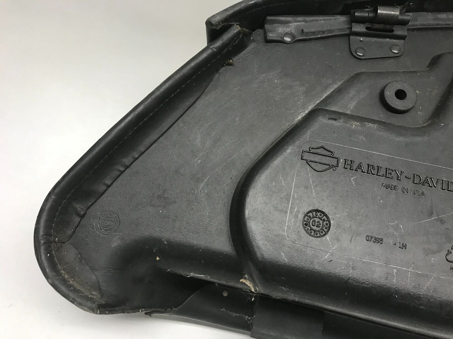 Harley 07395 Left Side Hand Leather OEM Luggage Saddle Bag