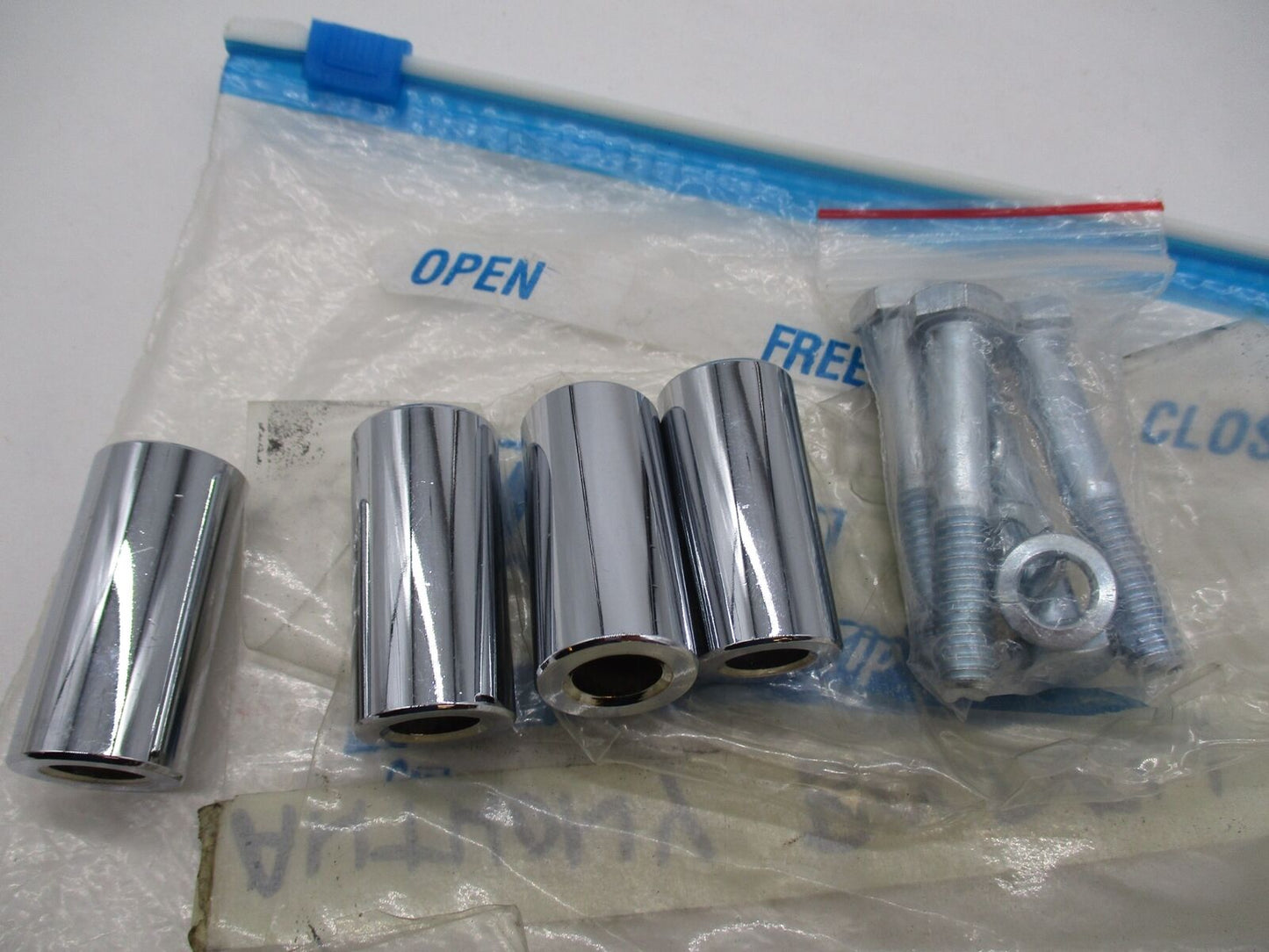 Harley Davidson 73-83 FX Custom Wideglide Front Fender Mounting Kit 240470