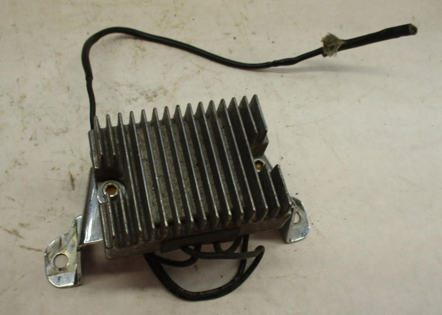 Harley Davidson Regulator Rectifier Assembly with Bracket M31202