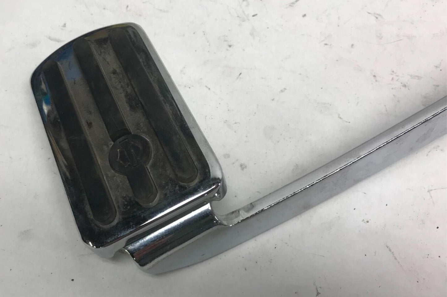 HARLEY-DAVIDSON ELECTRA GLIDE Touring FLHTC OEM REAR BRAKE FOOT PEDAL LEVER