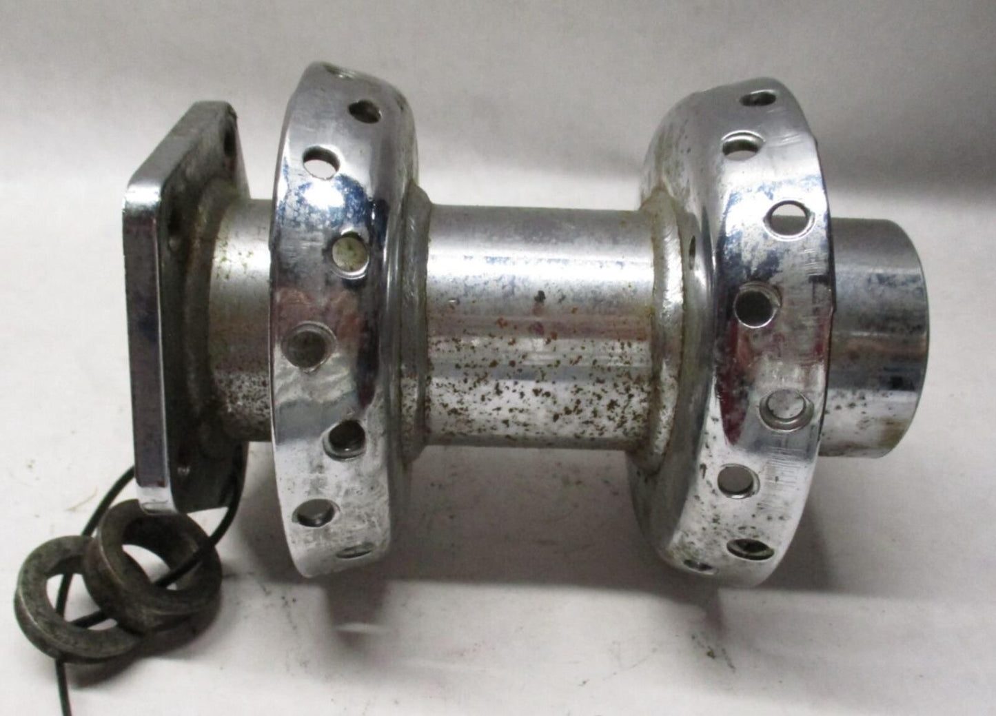 Harley Davidson Chrome Spoked Wheel Hub w/ Spacers Shovelhead Front