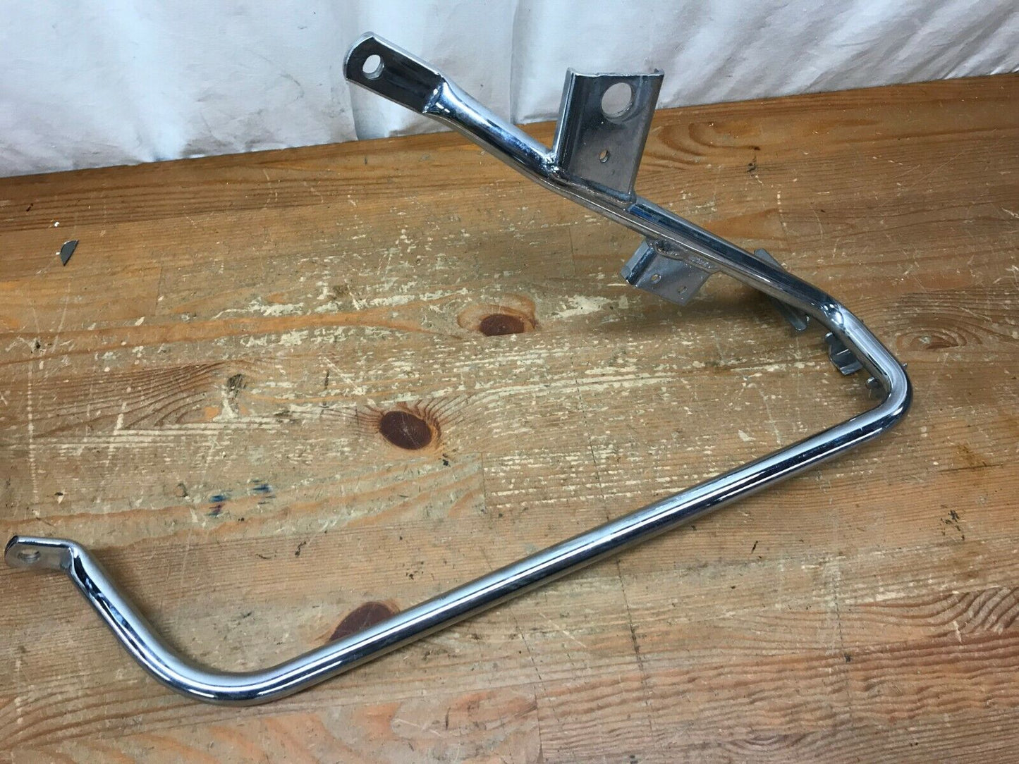 Harley touring electra glide road king fltr fl saddlebag Left LT support bracket