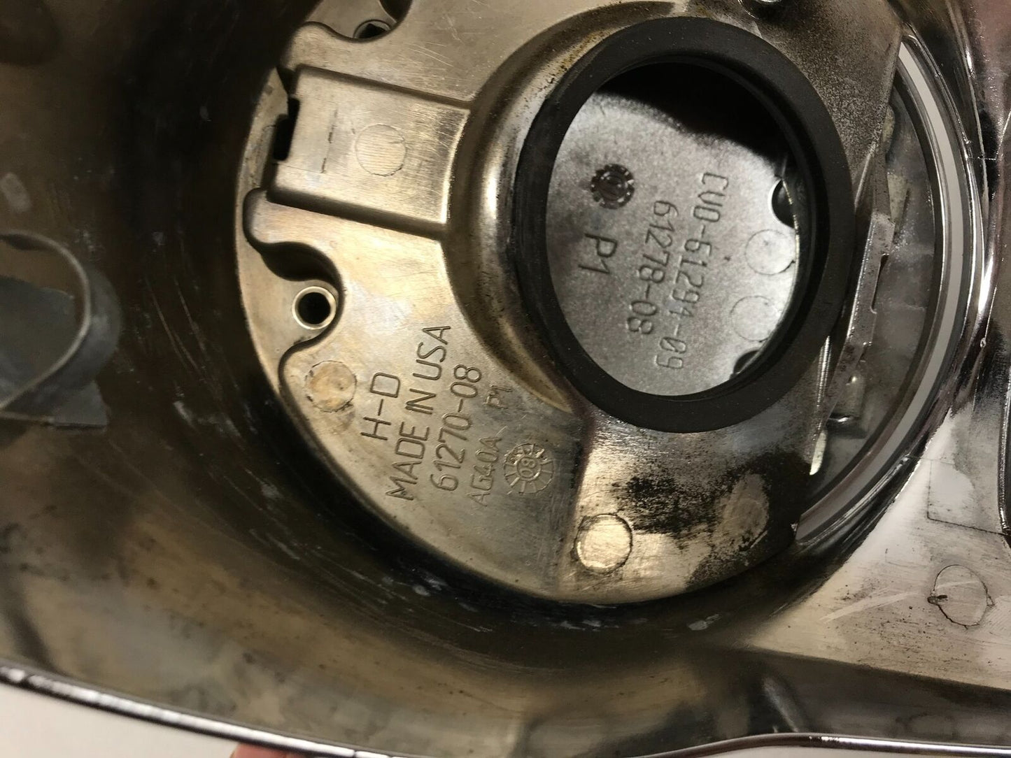 Harley Gas Fuel Tank Dash Console Screamin Eagle 61270-08 / 61278-08 / 77153-08