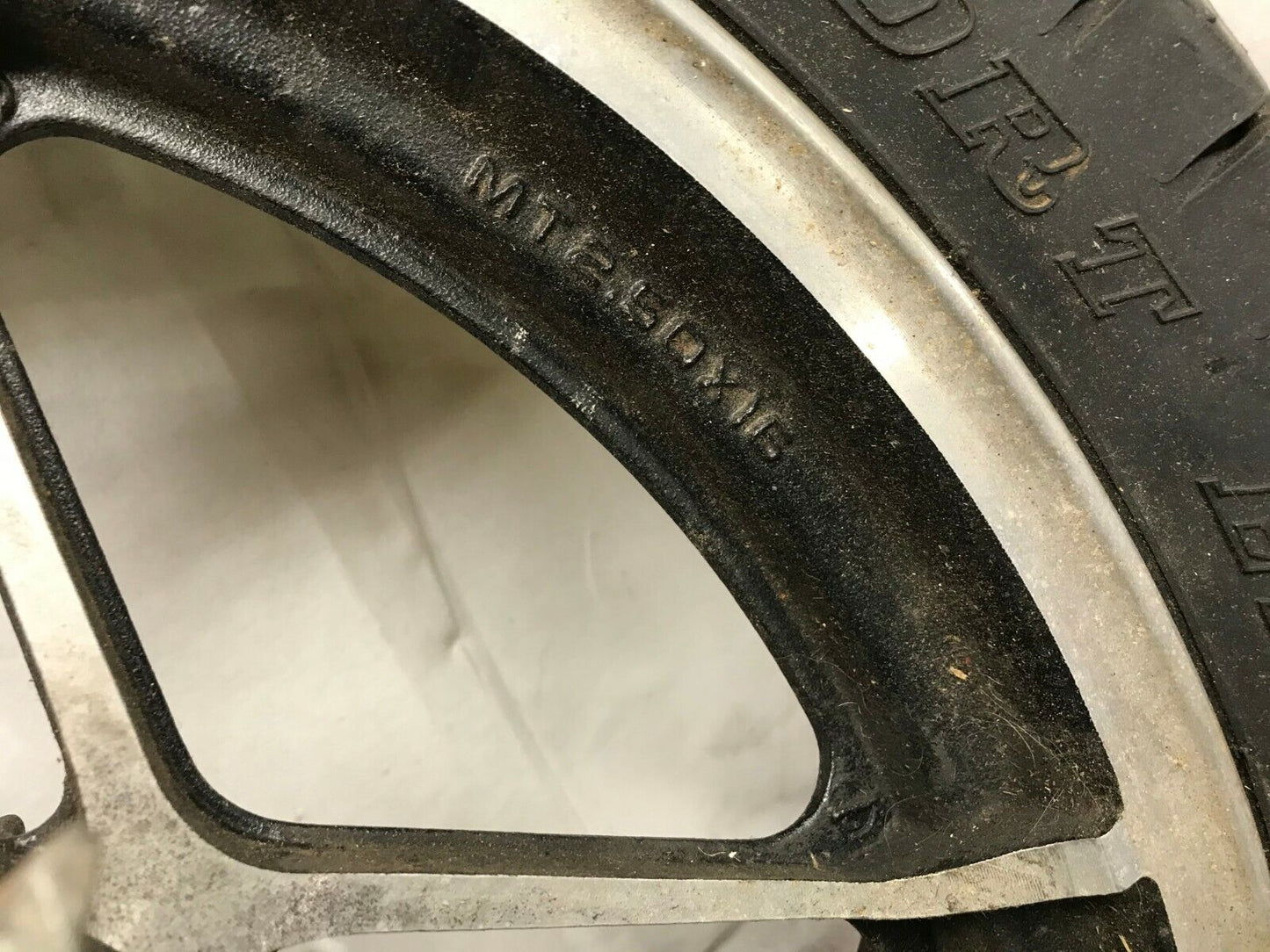 83 HONDA CB550 CB 550 SC NIGHTHAWK OEM REAR WHEEL RIM Tire 3X16 Dunlop k391