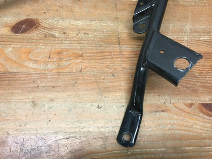 HARLEY DAVIDSON  TOURING Right REAR SADDLEBAG LOWER MOUNT BRACKET 2009-2013