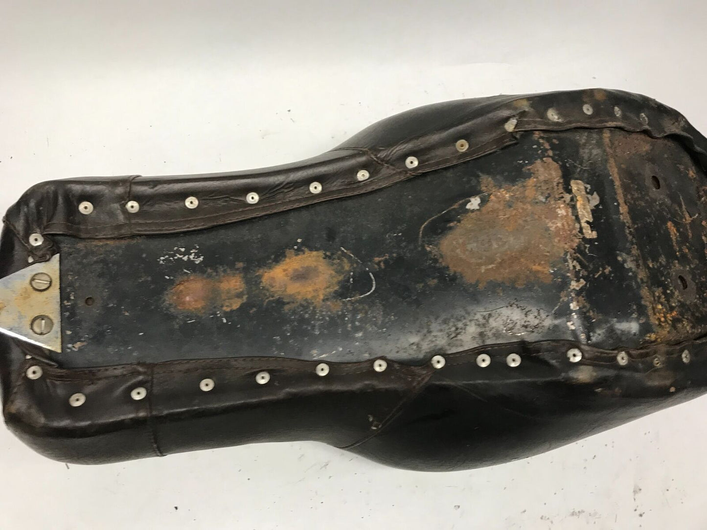 Harley Davidson Mustang Super Glide Seat Diamond Stitched Leather Brown