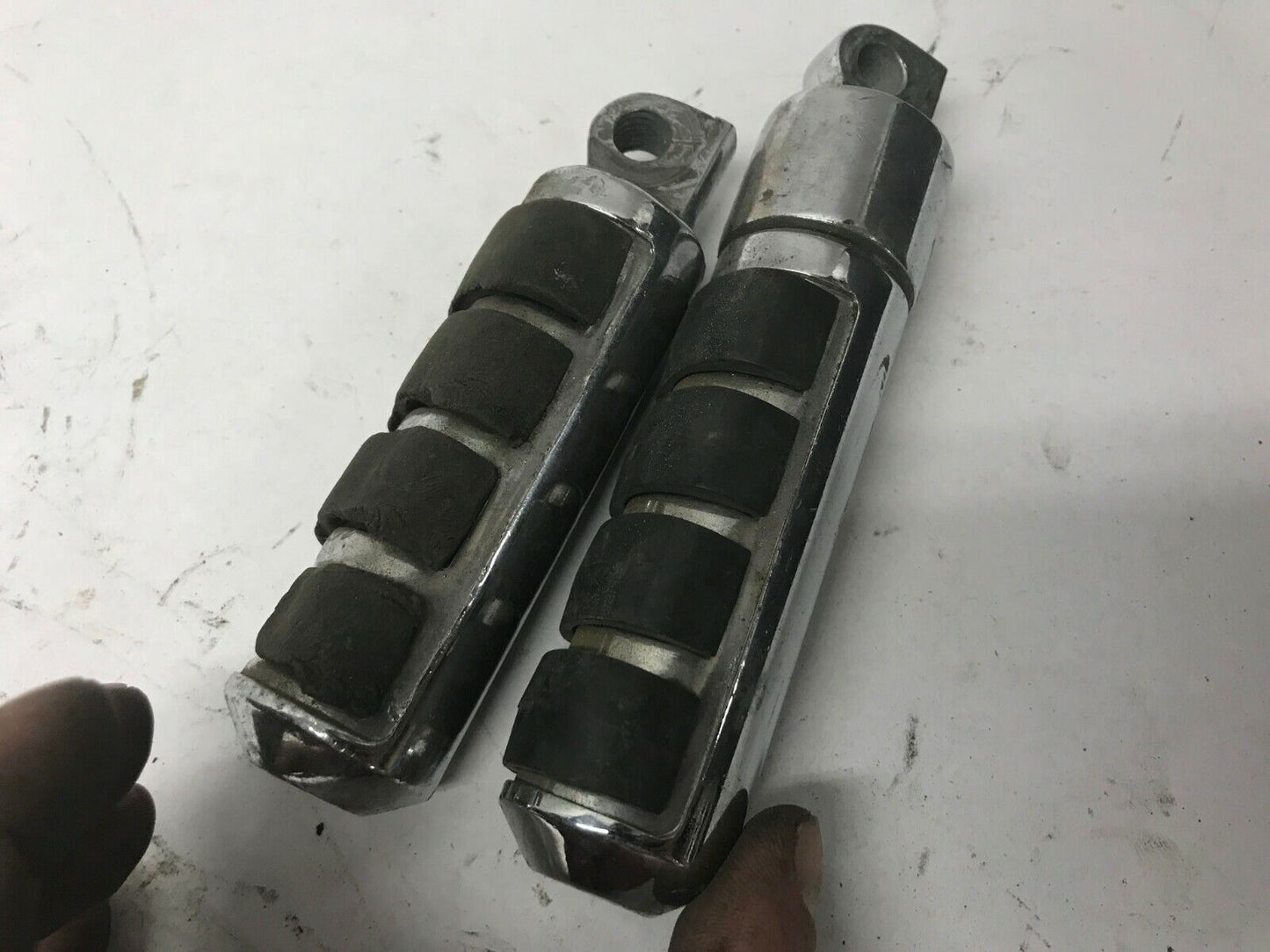 Pair (2) Original Harley Touring Highway Foot Peg Chrome Metal Rubber Shovelhead