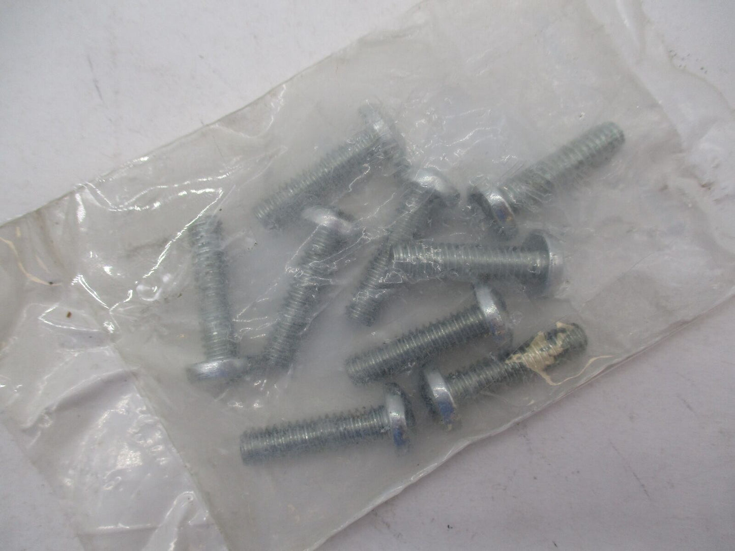 Harley Davidson Lot of 9 Genuine NOS Screws 2538