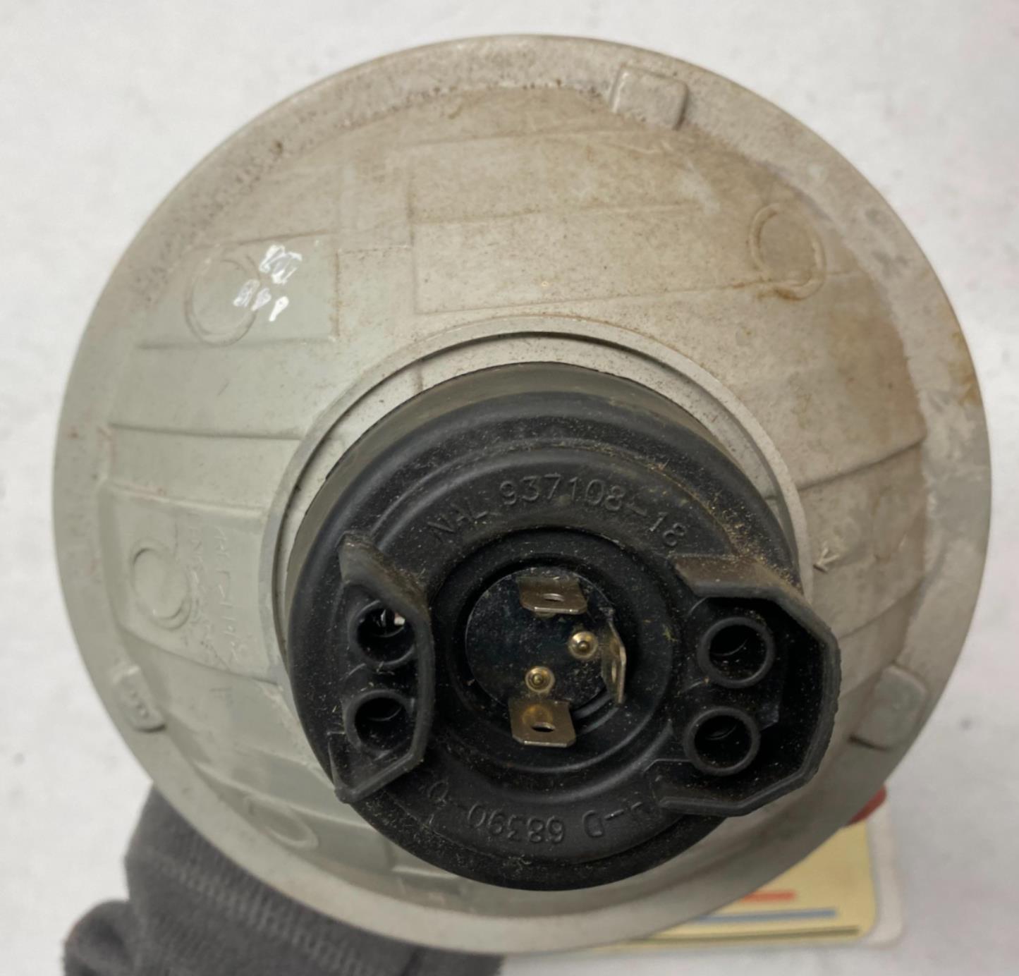 Harley Davidson Genuine Headlight Lamp Bulb 68390-05