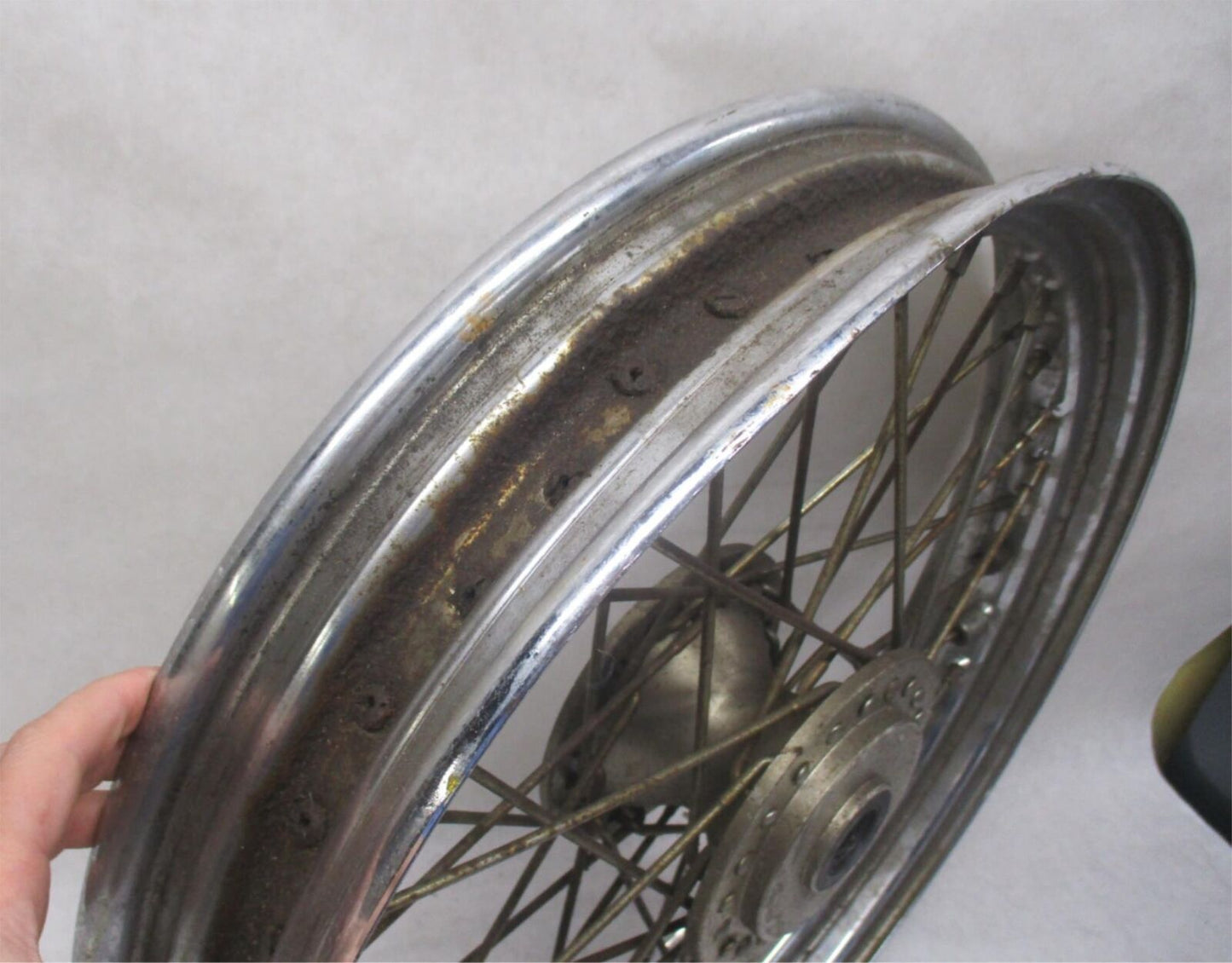 Harley Davidson Genuine 19x2.5" Chrome 40 Spoke Front Wheel 43001-79