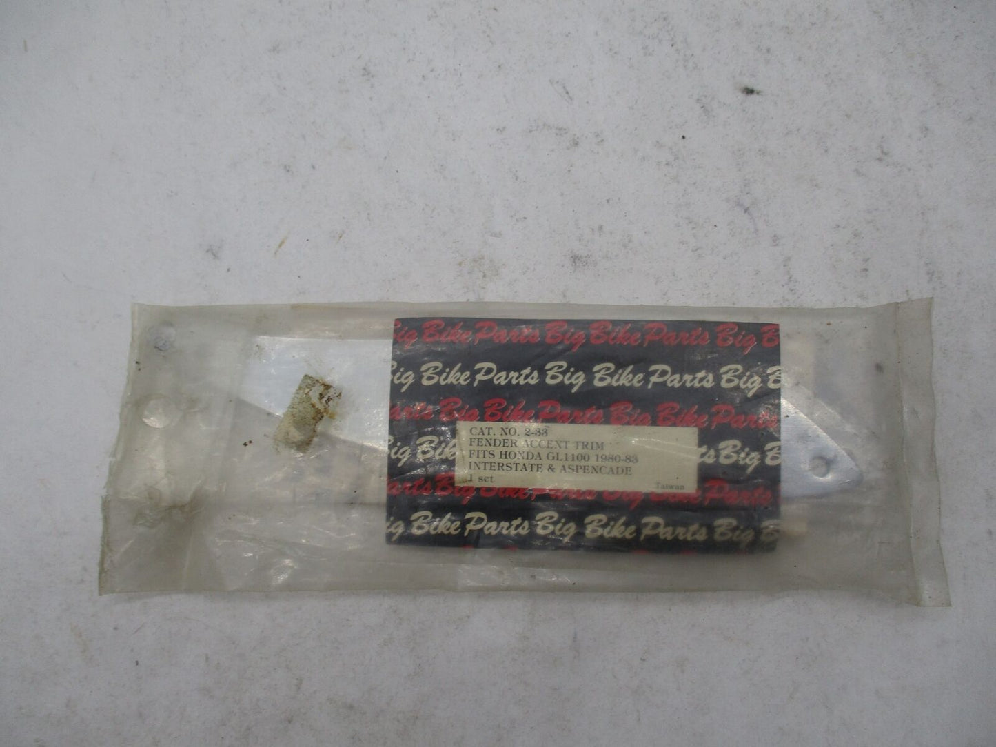 Big Bike Parts Honda Goldwing GL1100 1980-83 Fender Accent Trim 2-33