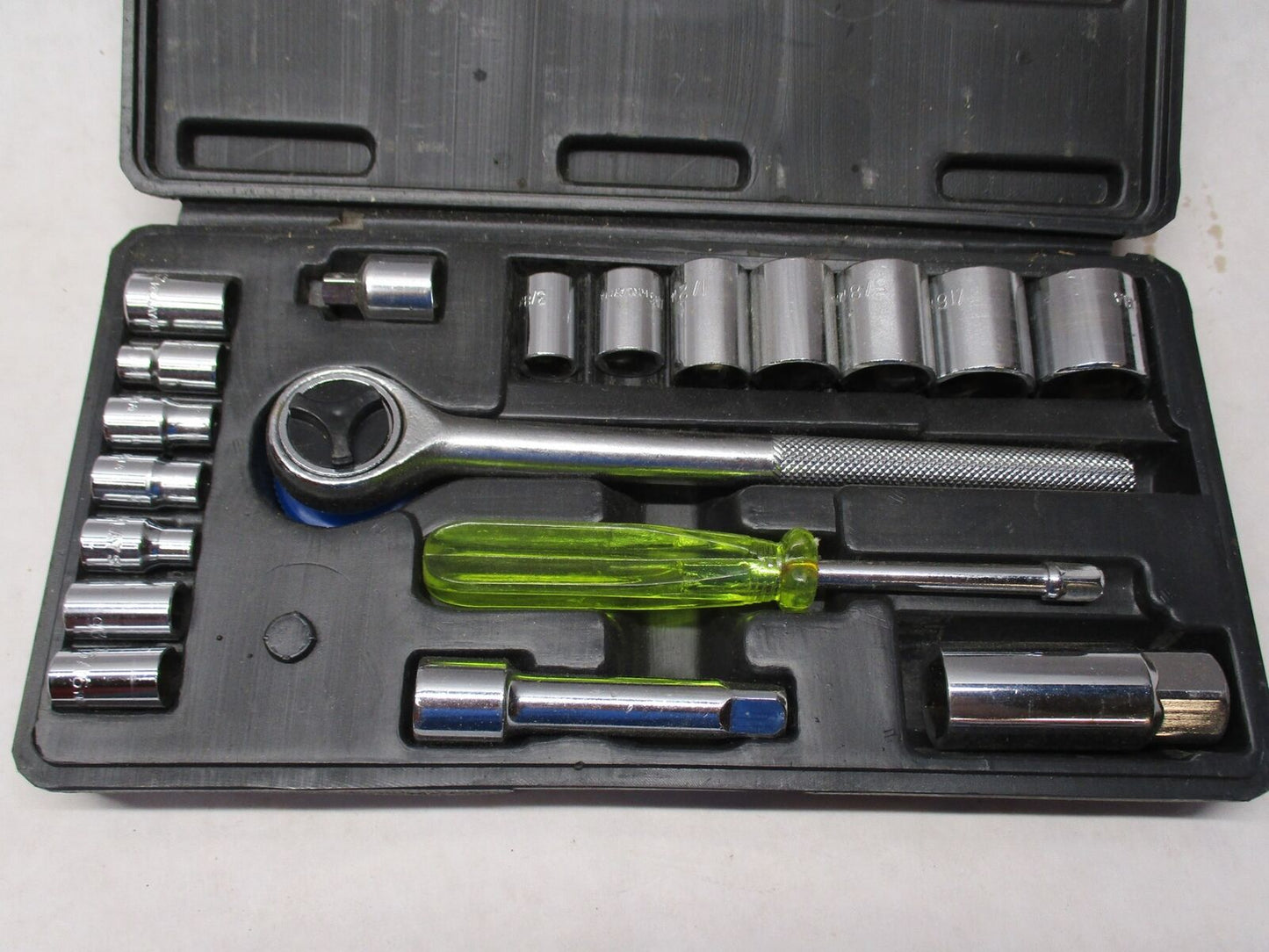 Ultra Hardware Products 21 Piece 1/4" & 3/8"Drive Socket Set 2148S
