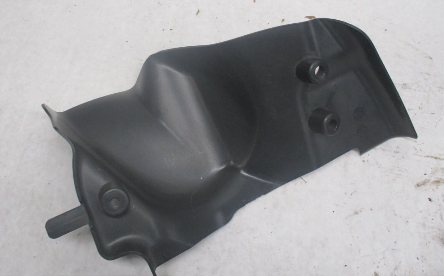 Harley Davidson Electra Glide Left Side Radiator Air Duct 26800008