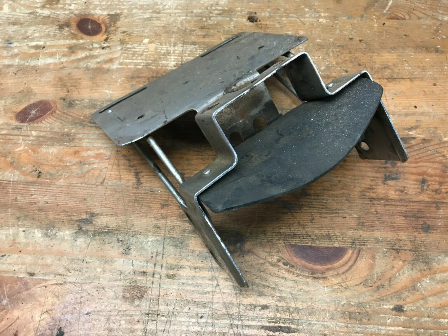 Harley Bob-Tail Fender Chrome tail w/mounting bracket and license plate holder
