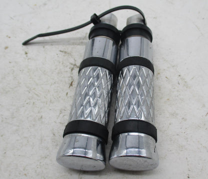 Pair of Harley Davidson Custom Style Chrome Diamond Pattern Round Pegs