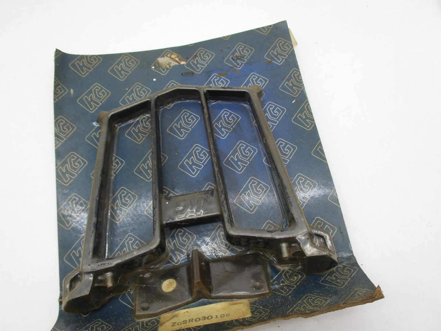 KG Vintage Motorcycle Black Rear Luggage Rack Z0SR030100