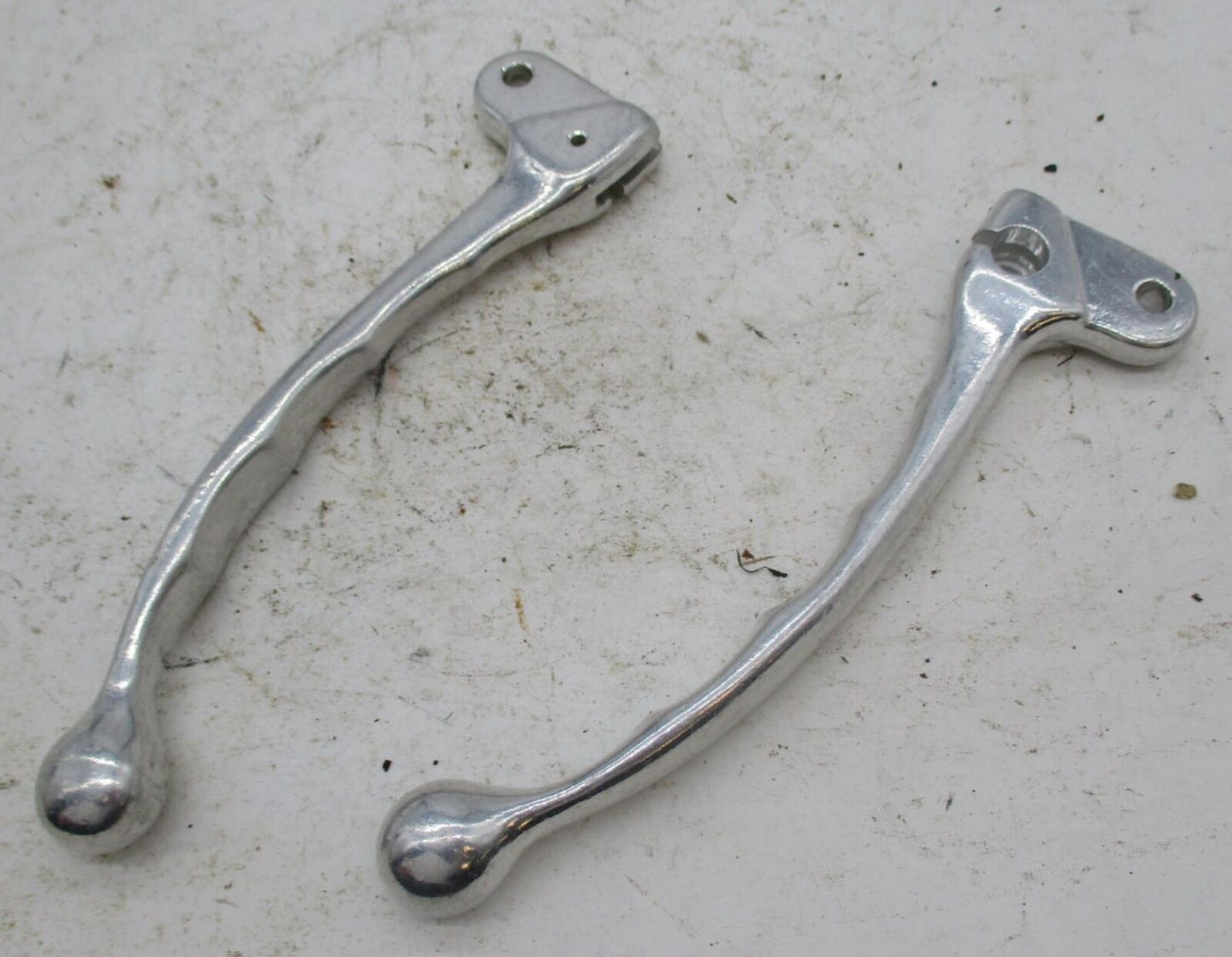 Pair Vintage BSA Triumph Polished Contoured Ergonomic Hand Levers Brake Clutch