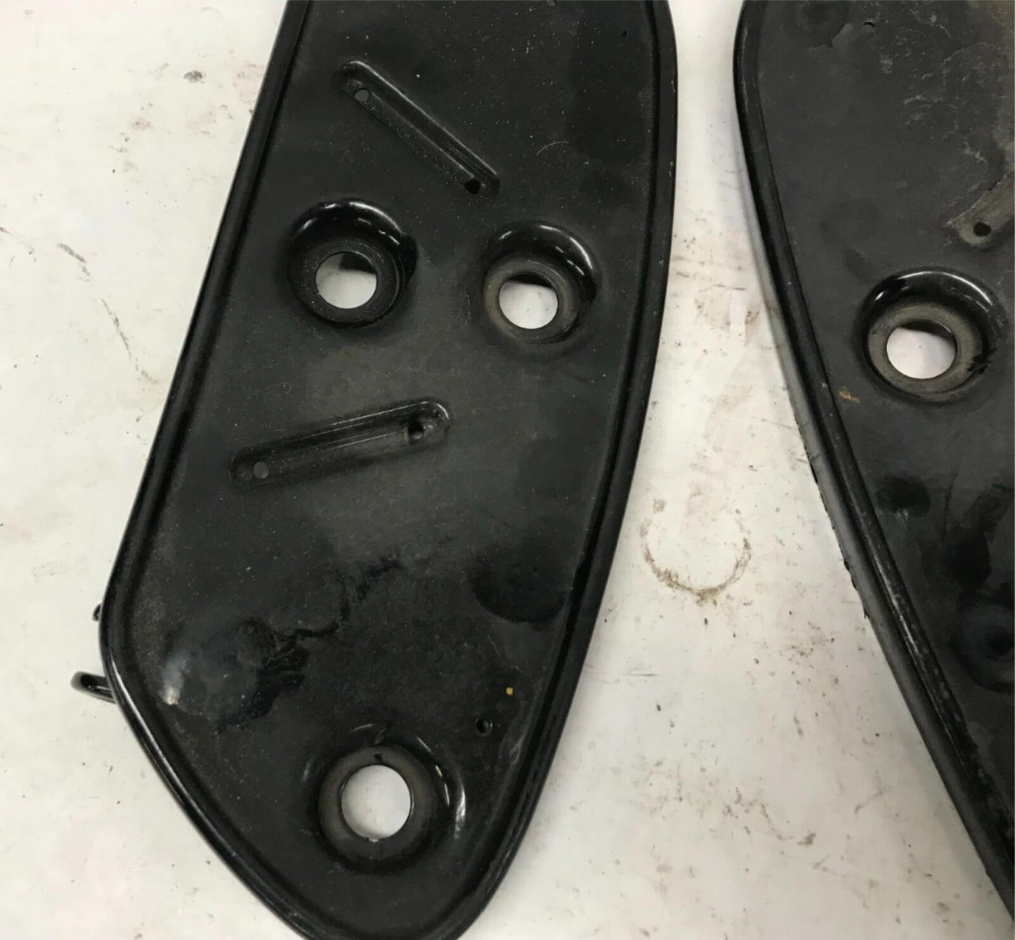 Harley Davidson 2010 - up Black Floor Foot Board Base Plates