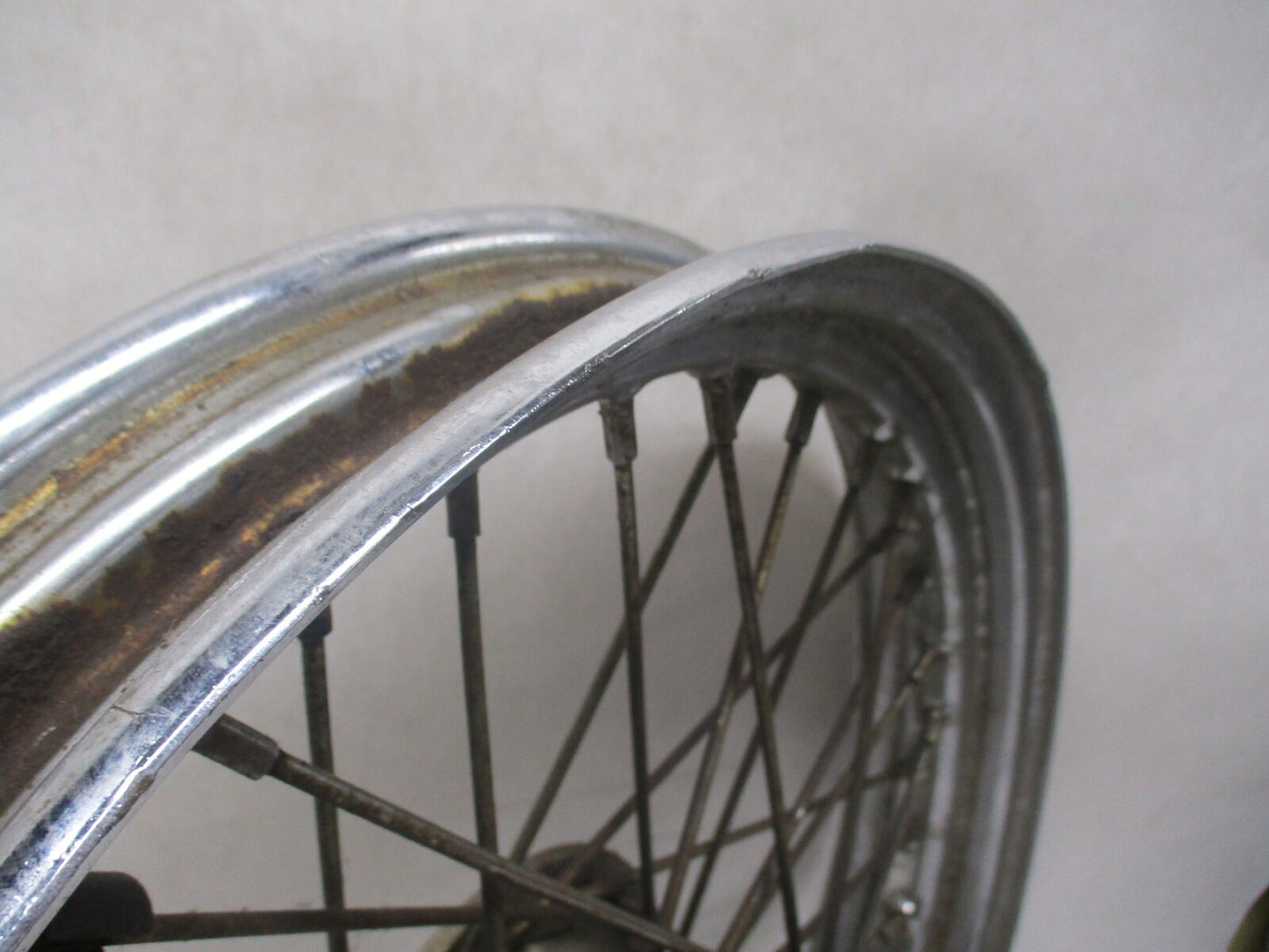 Harley Davidson Genuine 19x2.5" Chrome 40 Spoke Front Wheel 43001-79
