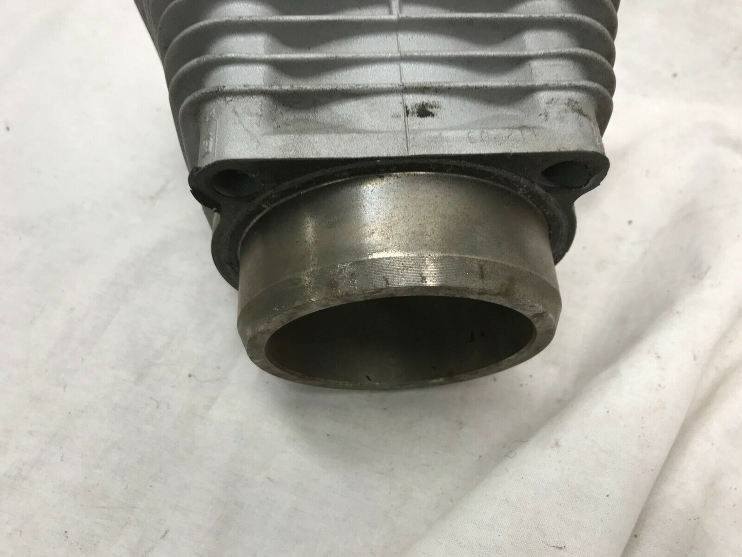 Harley Davidson 883 EST 112203 Cylinder Jug Sportster nice Shape