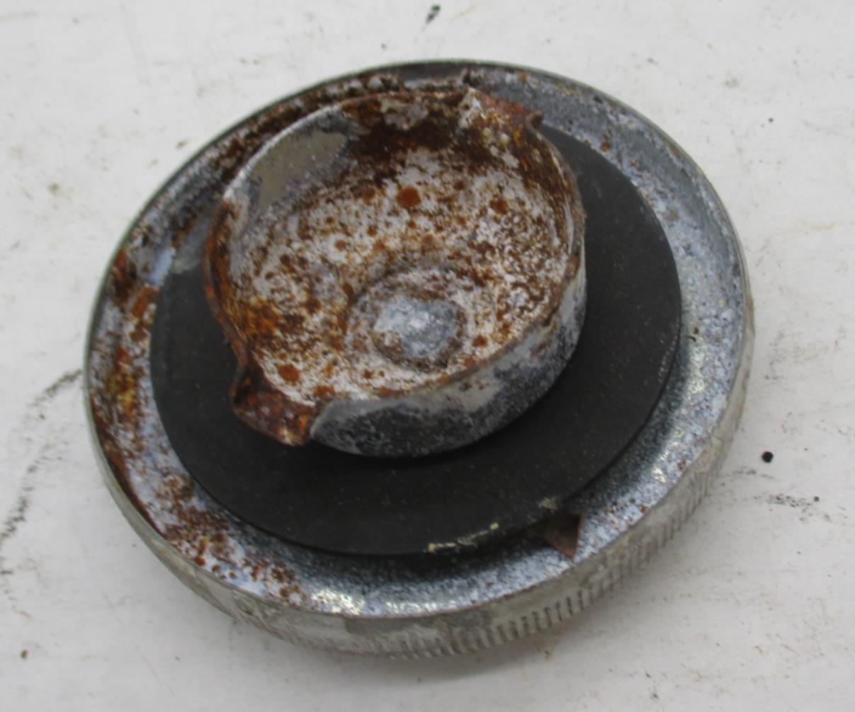 Harley Davidson Shovelhead Ironhead Chrome Vented Fuel Gas Tank Cap Cover Chrome