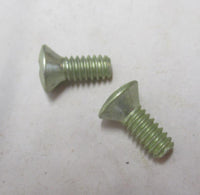 Set of (2) Harley Davidson NOS Genuine Screws 42375-77